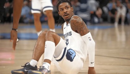 队记：灰熊总经理克莱曼拒绝回答莫兰特本赛季能否重返球队